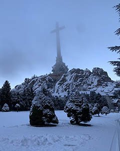Croix-de-Los-Caidos-sous-la-neige.jpg